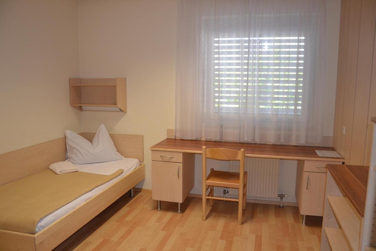 Mladinski Dom - Hostel Klagenfurt am Woerthersee Ngoại thất bức ảnh